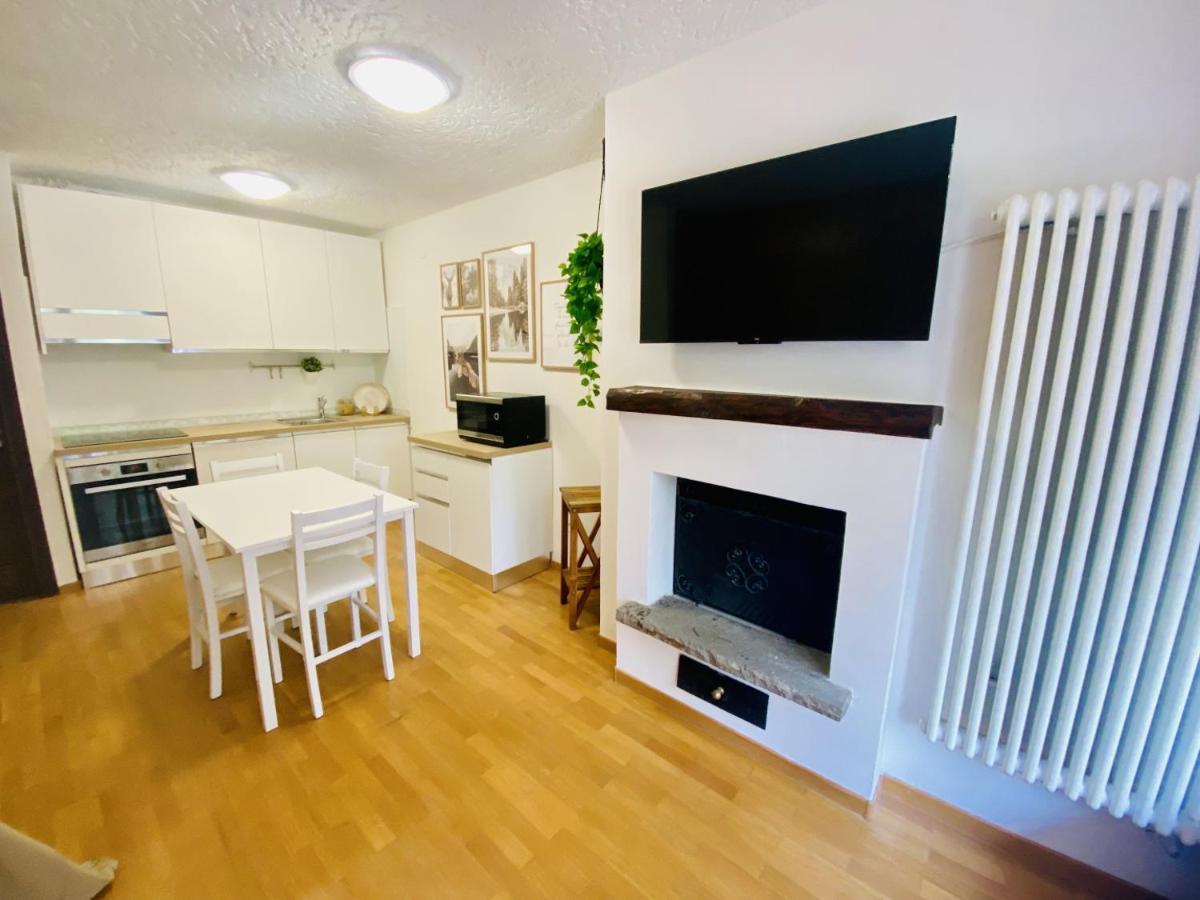 Apartamento La Finestra Sul Brenta Con Posto Auto Privato Al Centro Di Mad Di Campiglio Cipat O22233-At-O13262 Folgarida Exterior foto